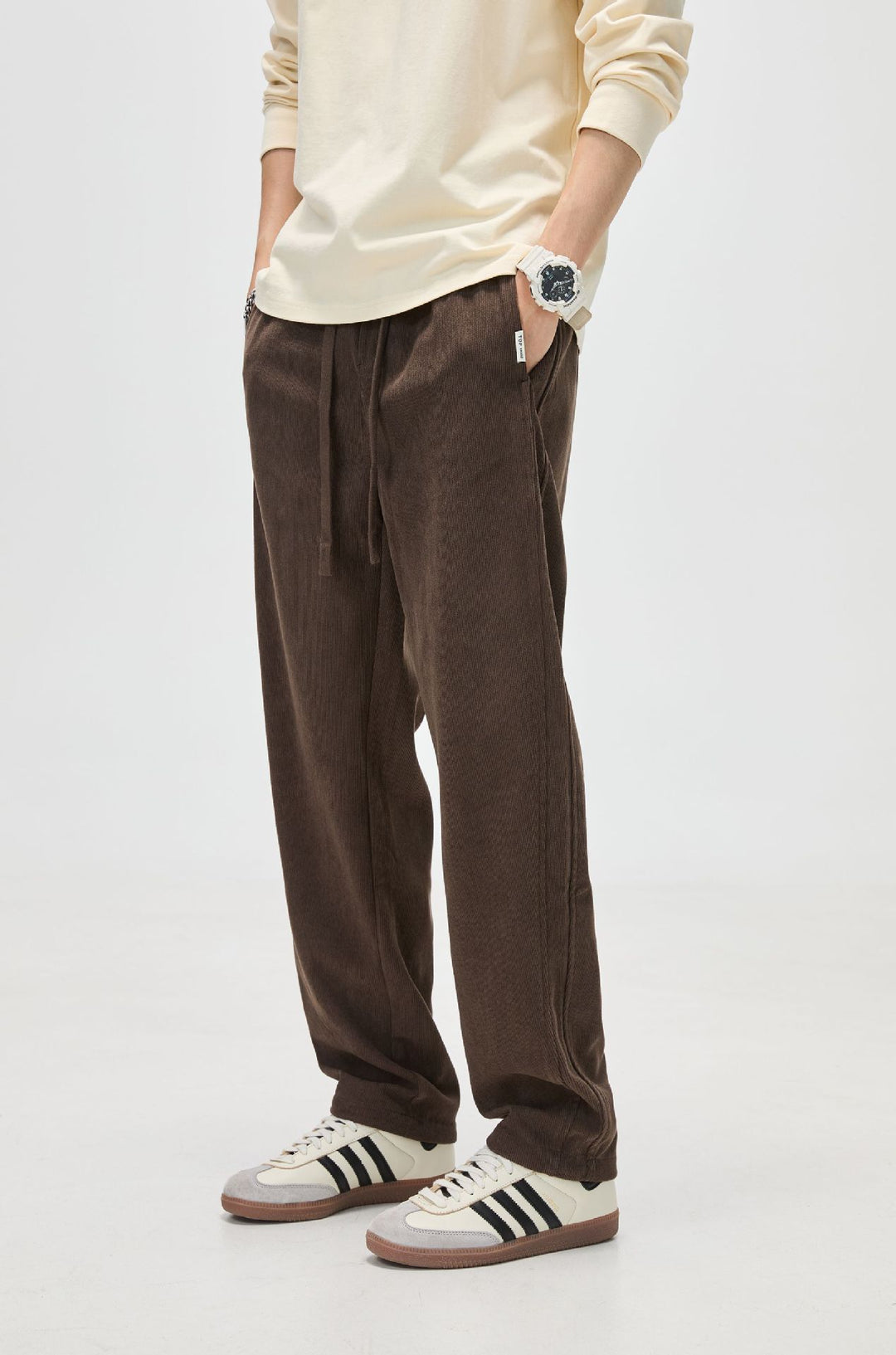 Herren Cordhose mit Kordelzug und geradem Bein Shop Nory