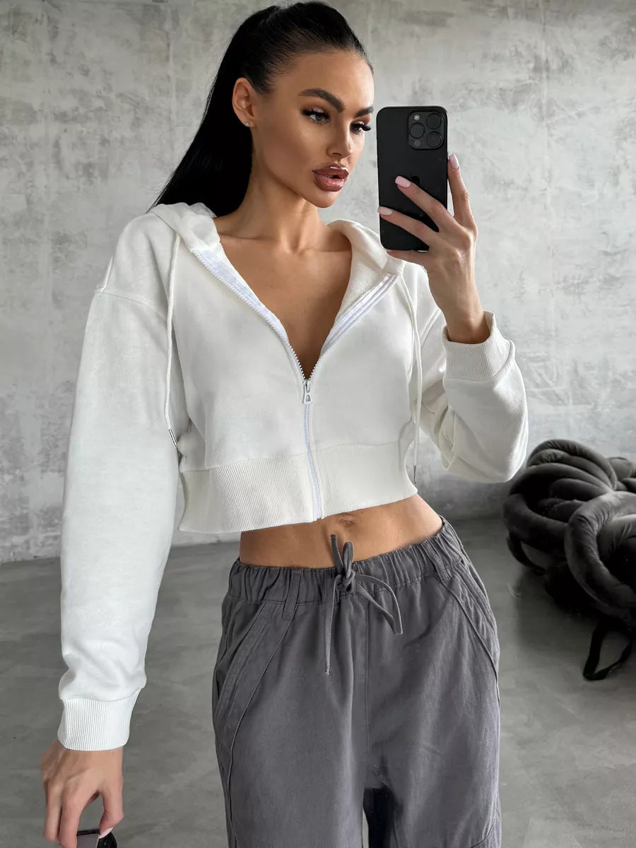 Damen Cropped Kapuzenjacke mit kurzem Reißverschluss und breitem Rippbund Shop Nory