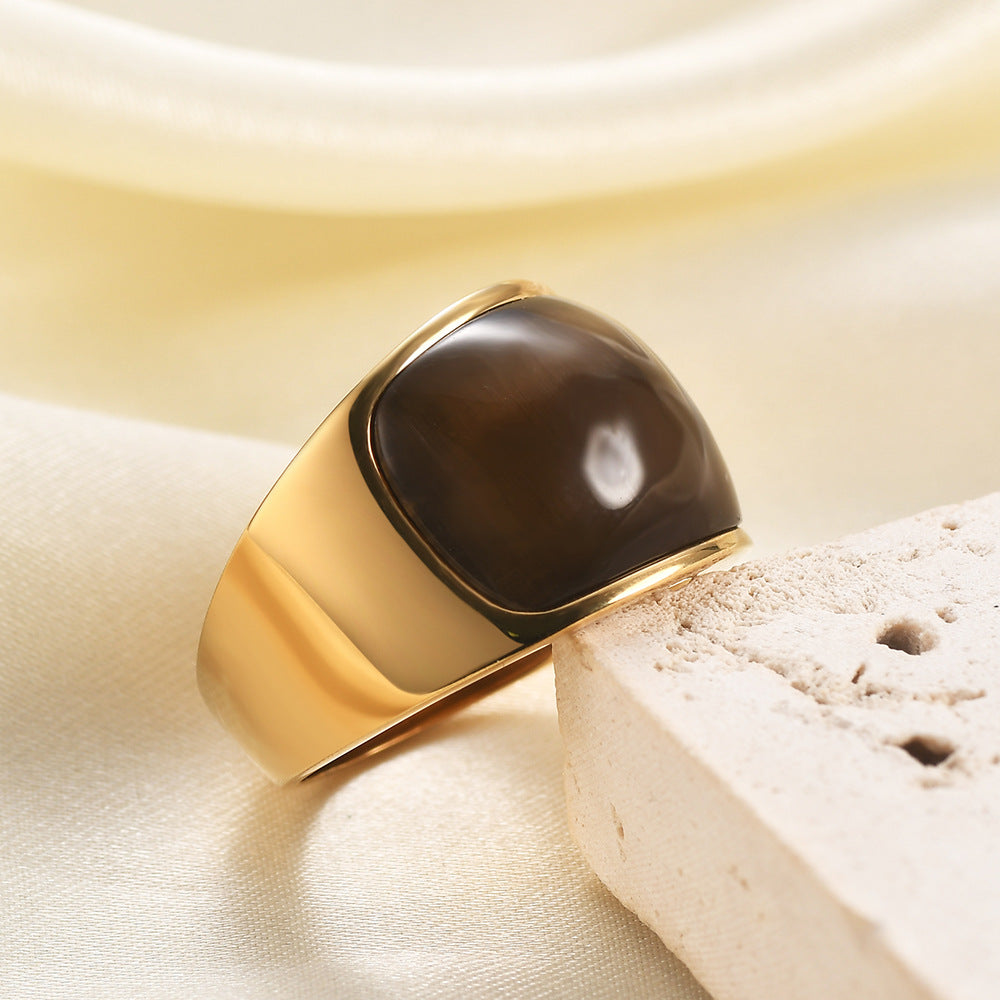 Damen Ring mit kunstvollem grünem Edelstein und elegantem Goldfinish Shop Nory