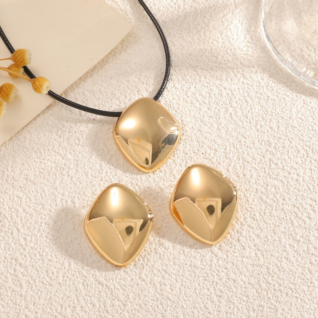 Damen Halskette mit modernen, geometrischen Anhängern Shop Nory