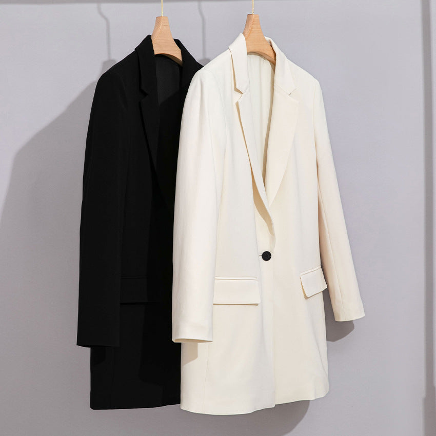 Damen Longline-Blazer mit geradem Schnitt und dezenten Pattentaschen Shop Nory