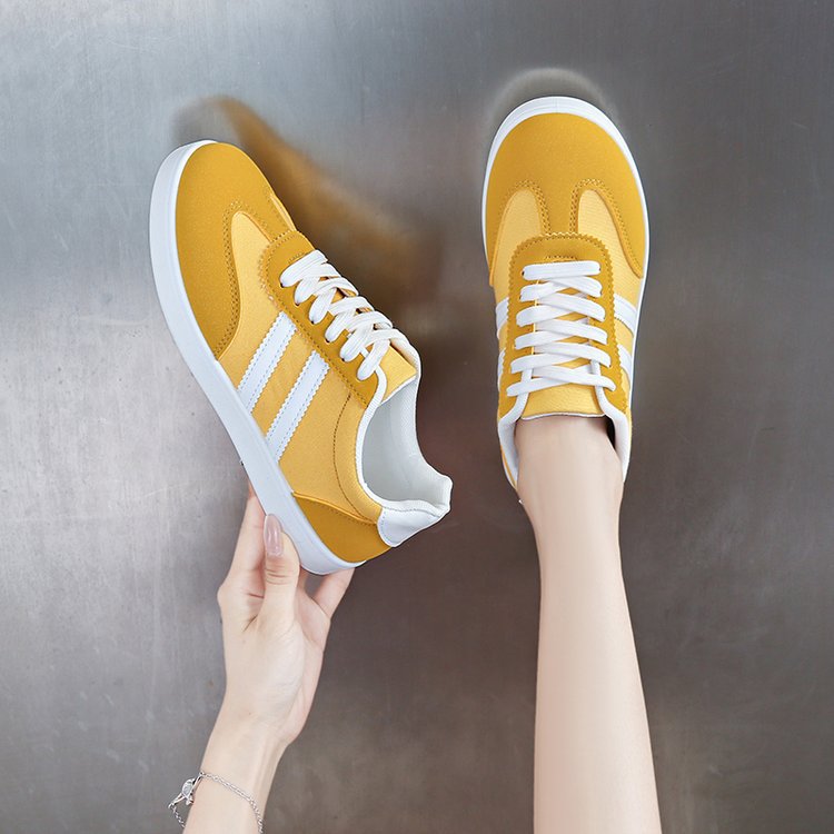 Damen Sneakers im sportlichen Retro-Look mit bequemer dämpfender Sohle