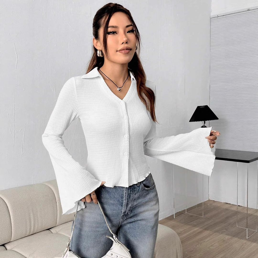 Damen Figurbetonter Rippstrick-Cardigan mit Hemdkragen und ausgestellten Trompetenärmeln Shop Nory