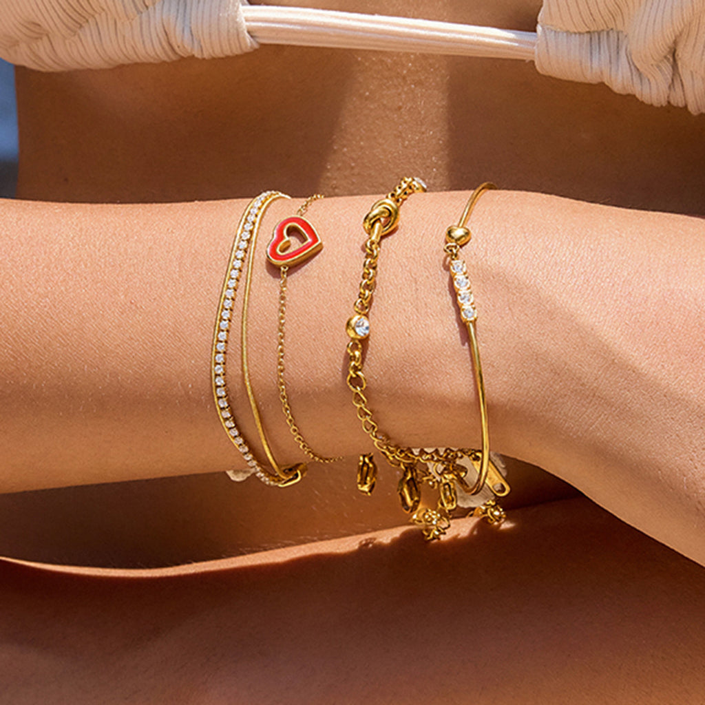 Damen Armband mit verzweifeltem Knoten und funkelnden Zirkonia-Elementen Shop Nory