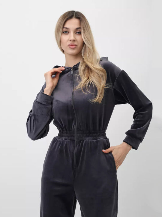Damen Velours Jumpsuit mit Kapuze, Reißverschluss und tailliertem Gummibund Shop Nory