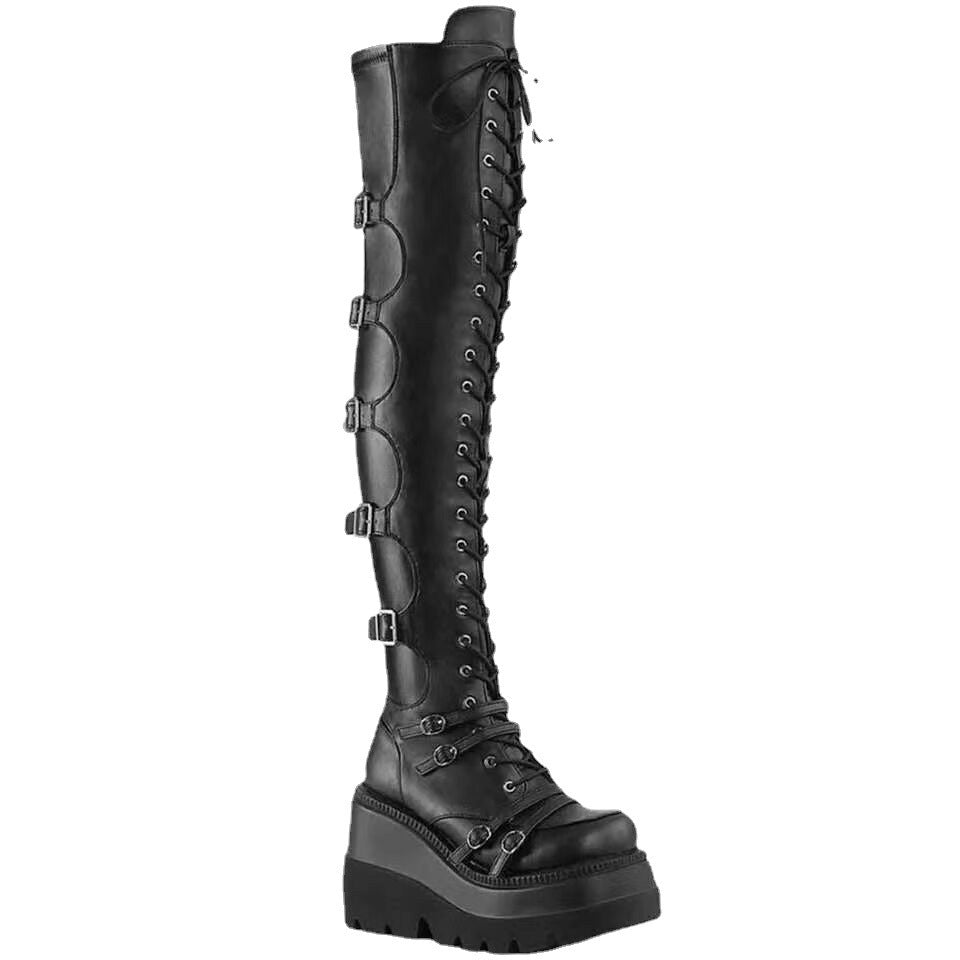Damen Überknie Stiefel mit Schnallen-Detail und robustem Plateau