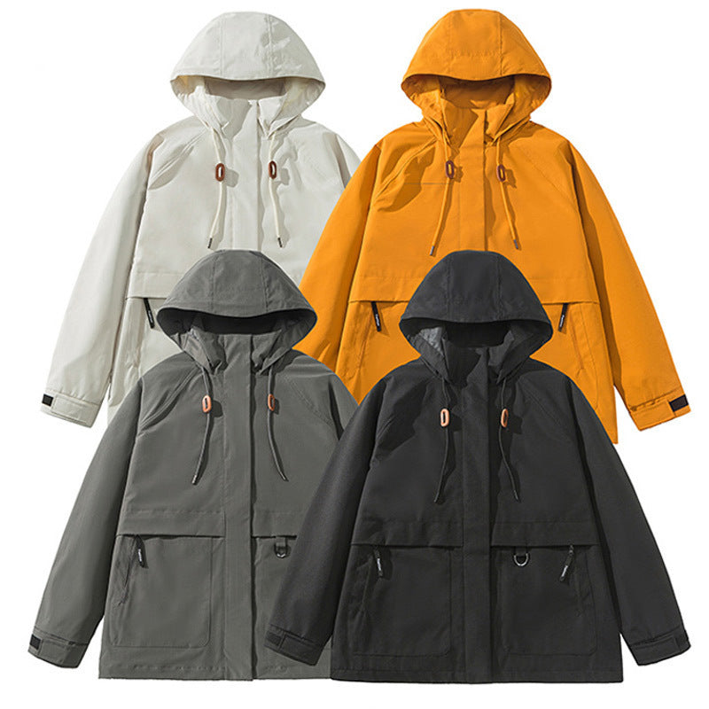 Damen technische Outdoor-Jacke mit verstellbarer Kapuze und großen Taschen