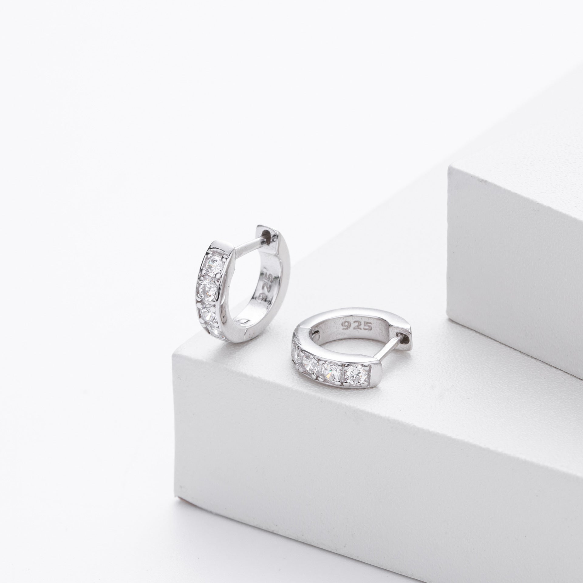 Damen Ohrringe aus 925er Sterlingsilber mit Zirkonsteinen Shop Nory