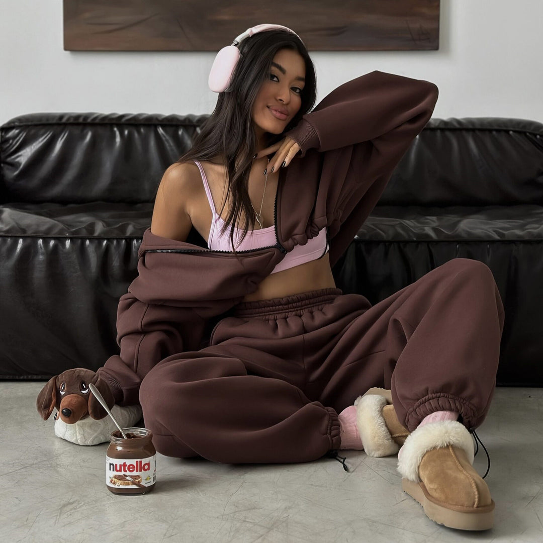Damen kurzes Oversize-Scuba-Zip-Hoodie mit Tunnelzug und figurformender High-Waist-Jogginghose Shop Nory