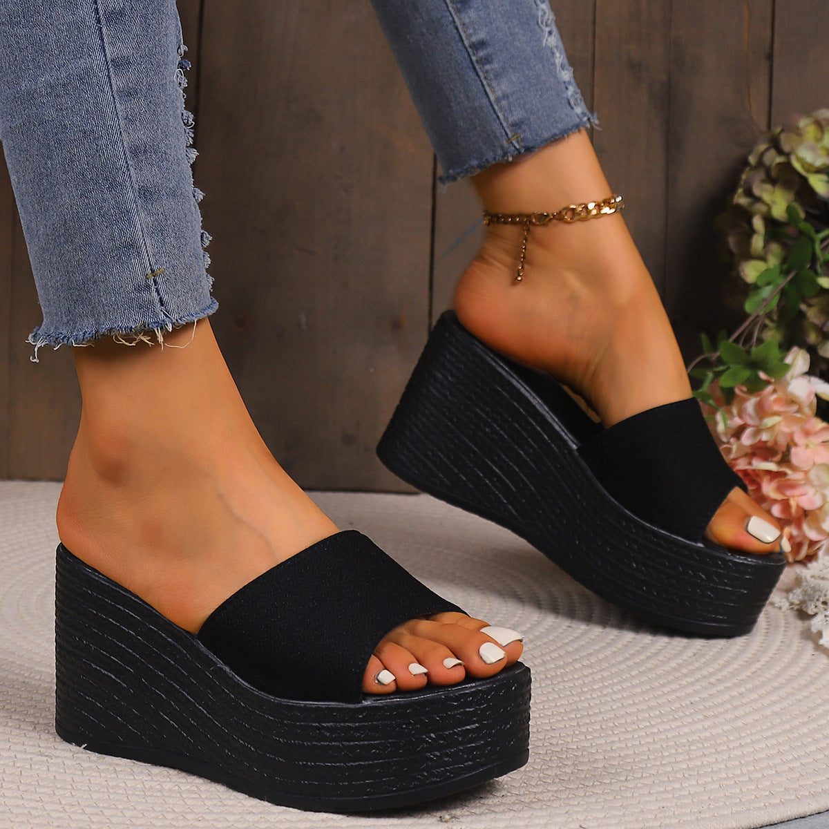 Damen Wedge-Pantoletten mit elegantem Schnitt und komfortabler Sohle