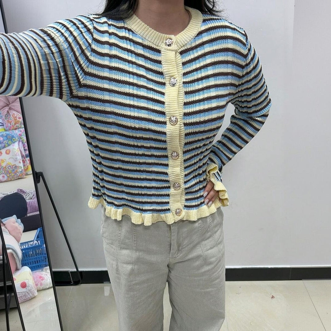 Damen Gerippte Kurzcardigan mit Rüschenbündchen & Statement‑Knöpfen Shop Nory