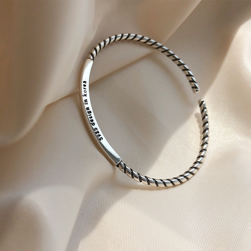 Damen Offenes Armband mit stilvollem Smiley-Design Shop Nory