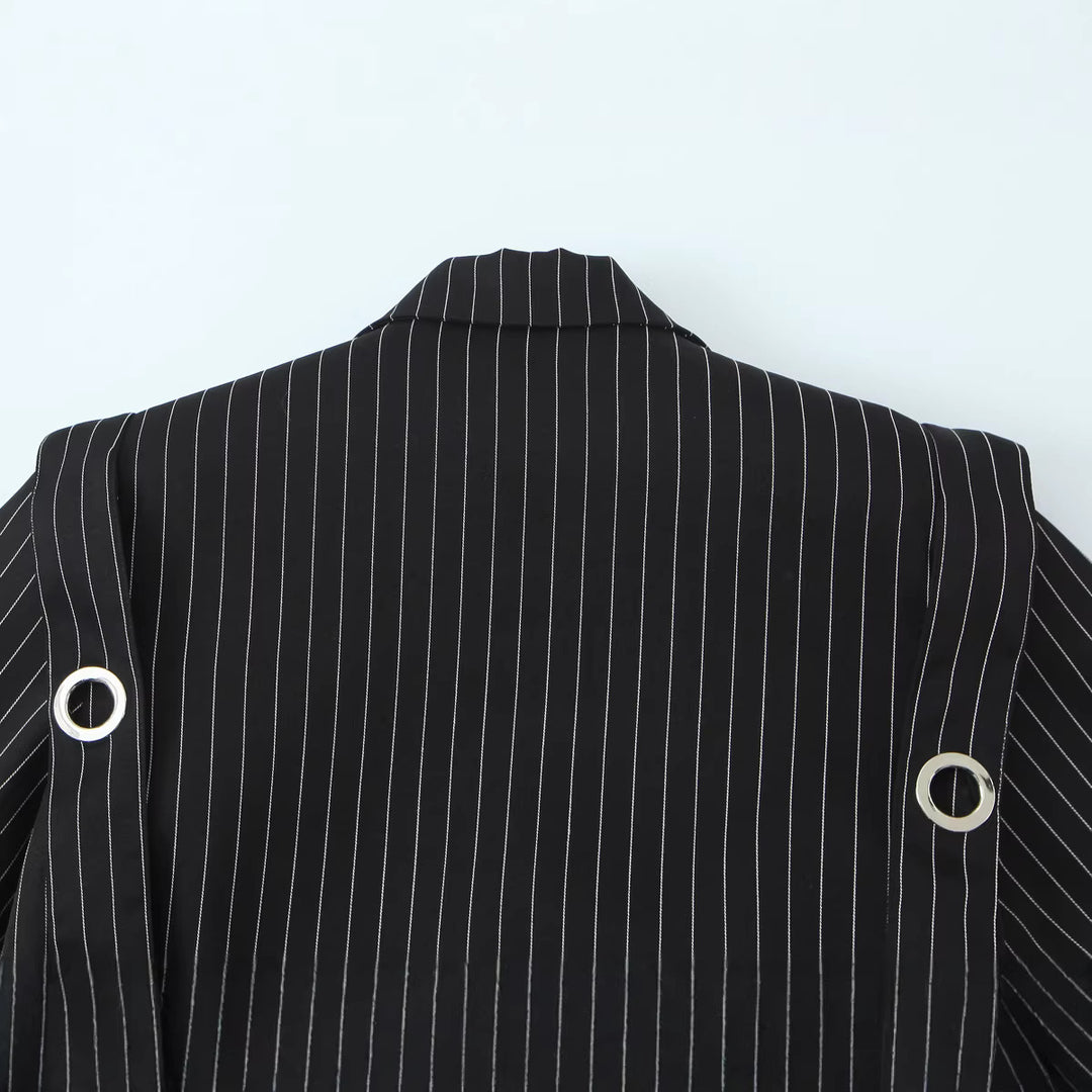 Damen Nadelstreifen-Blazer mit Zierösen und Tunnelzugtaillierung Shop Nory
