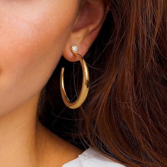 Damen Ohrstecker-Set mit unterschiedlichen Durchmessern und Glitzerakzenten Shop Nory