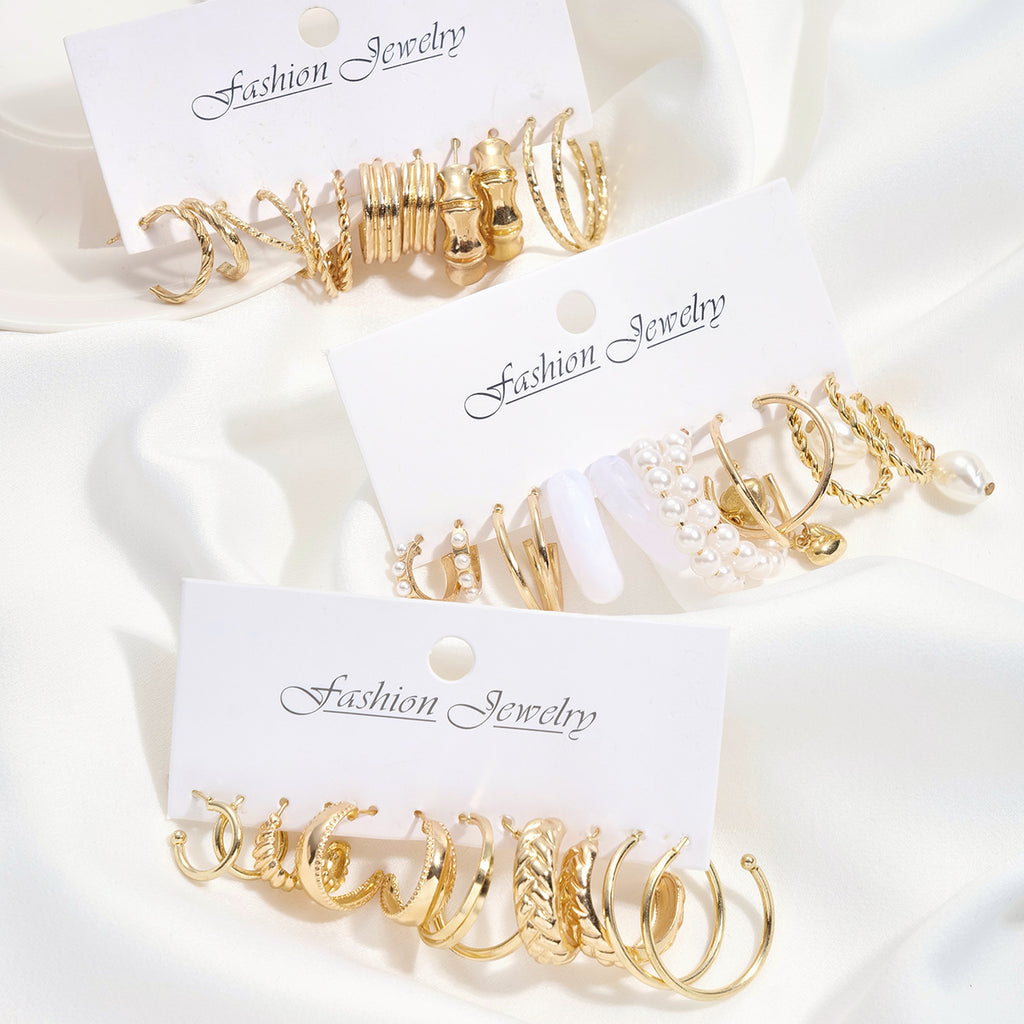 Damen Ohrstecker-Set mit vielfältigen Gold-Designs und funkelnden Akzenten Shop Nory