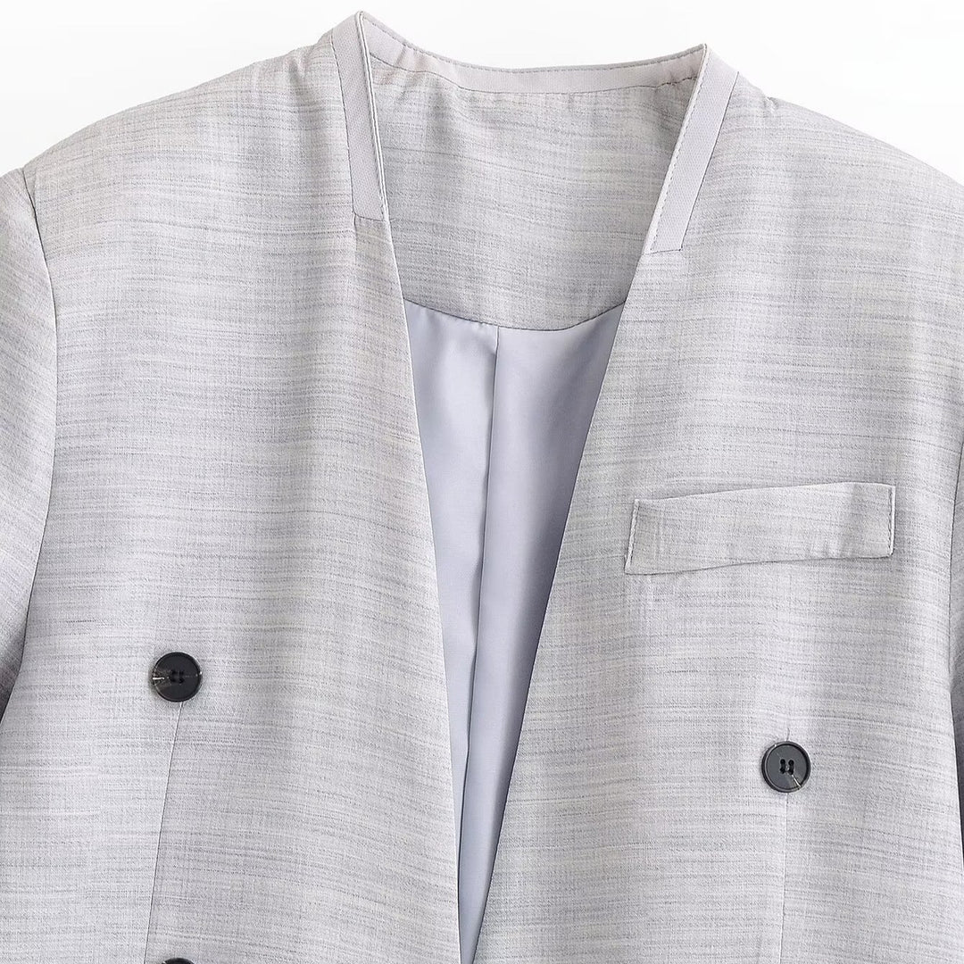 Damen Kurzblazer ohne Revers mit doppelreihiger Knopfleiste und kastiger Silhouette Shop Nory