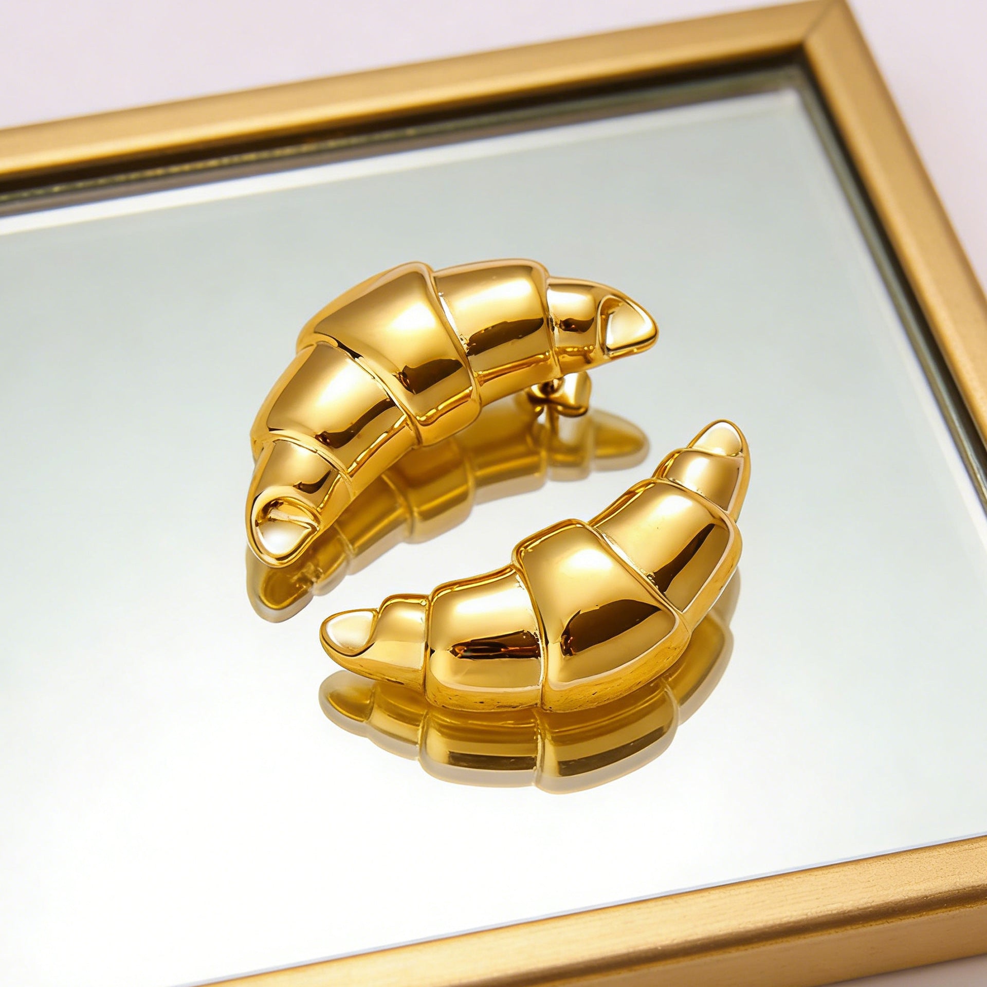 Damen modische Ohrringe im Croissant-Design Shop Nory