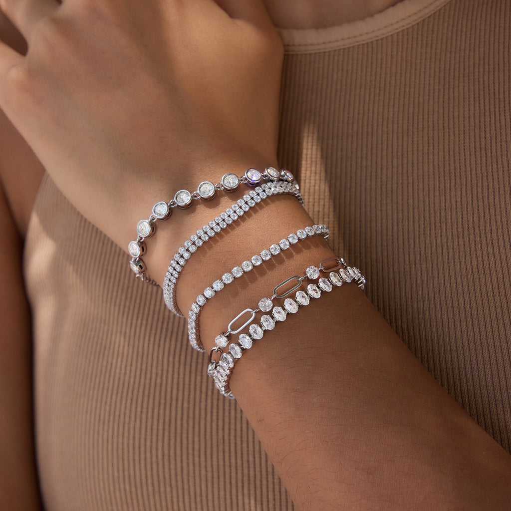 Damen Armband mit funkelnden Kristallen und hypoallergener Edelstahlverarbeitung Shop Nory