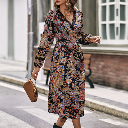 Damen Midikleid mit Paisley-Print, Wickeloptik und Spitzenbesatz Shop Nory