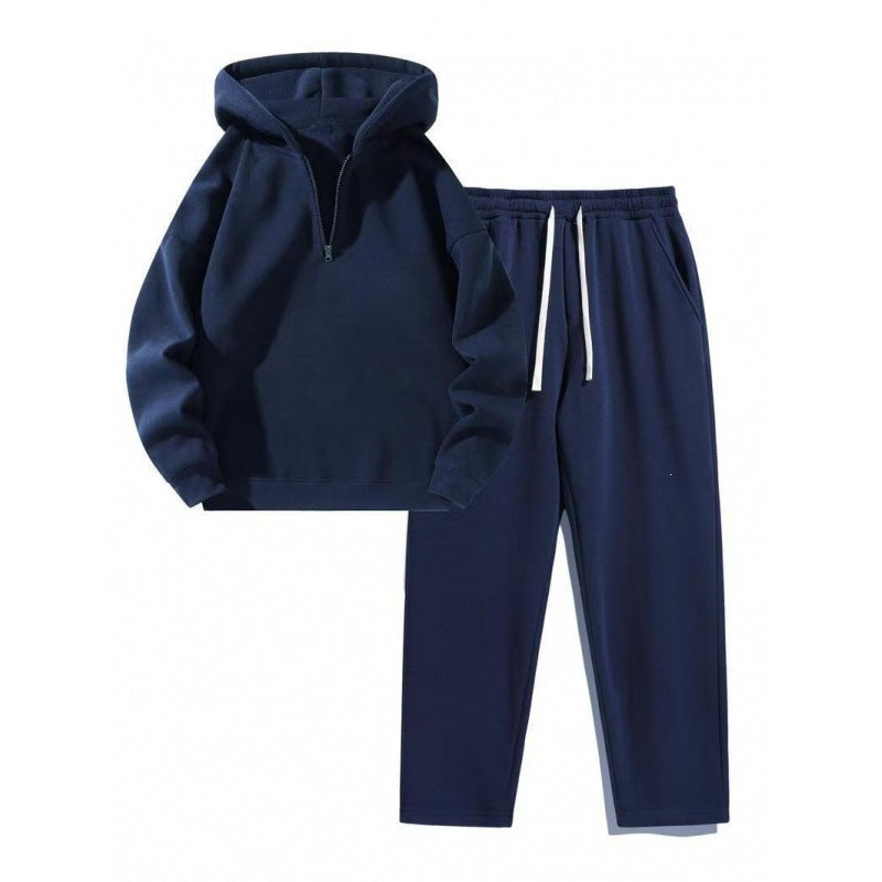 Damen nan Relax-Set mit kurzem Halbzip, übergroßer Kapuze und taillenhoher tapered Jogginghose Shop Nory