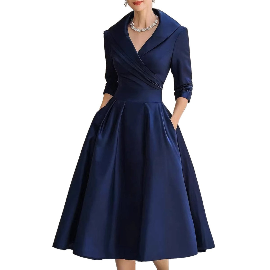 Damen Elegantes Satin-Midikleid mit Wickeloberteil, mittellangen Ärmeln und Eingrifftaschen Shop Nory