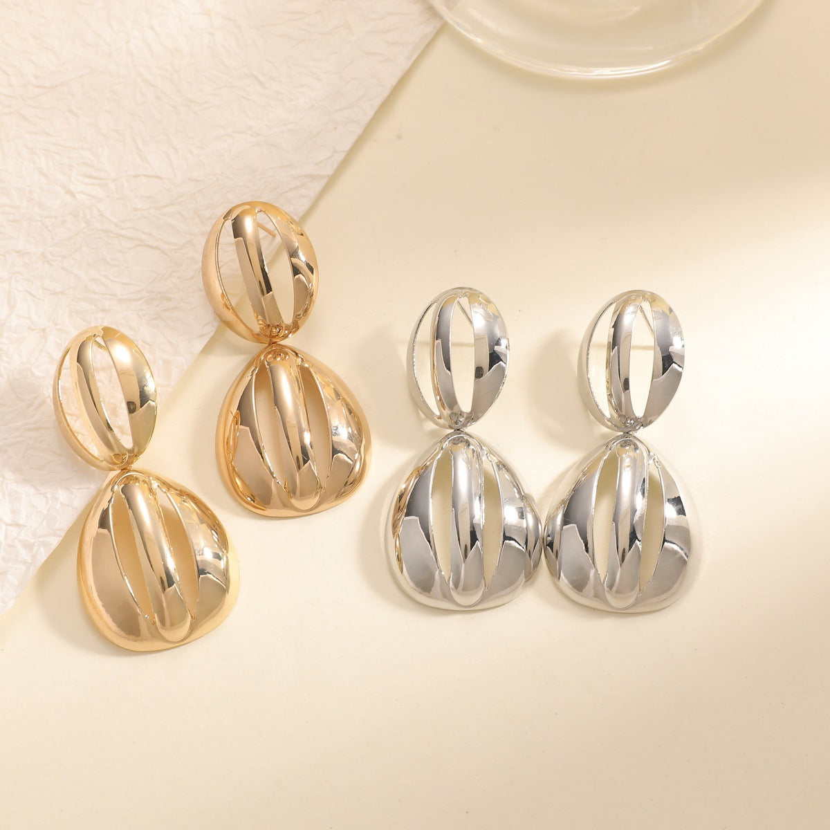 Damen Ohrhänger mit elegantem, skulpturalem Design Shop Nory