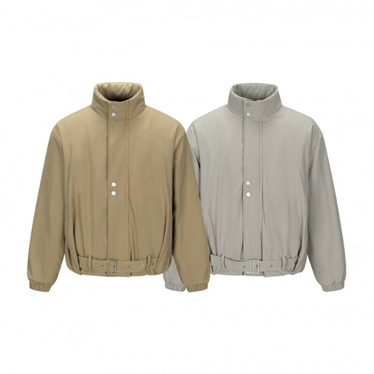 Herren Kurze technische Blousonjacke mit hohem Stehkragen, Taillengürtel und elastischen Bündchen Shop Nory