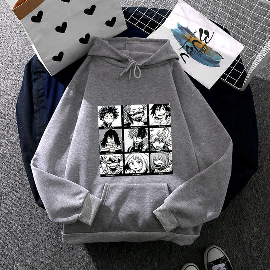 Unisex nan Kapuzenpullover mit quadratischer Manga-Charakter-Collage, leicht oversizeder Schnitt und Kängurutasche Shop Nory