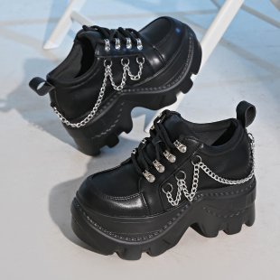 Damen Plateau-Chunky-Sneaker mit Metallketten und ausgeprägter Profilsohle Shop Nory