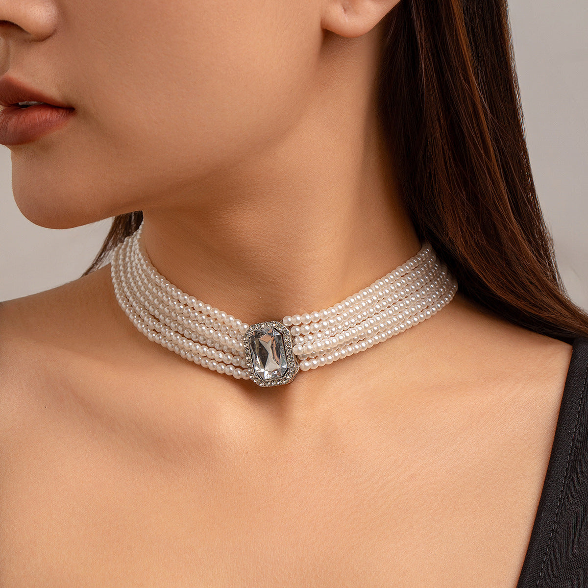 Damen Perlen-Choker mit funkelndem Anhänger Shop Nory