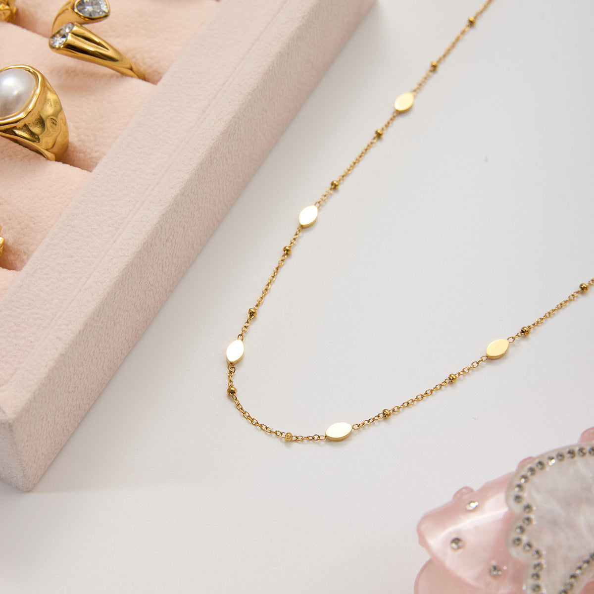 Damen Halskette mit funkelnden Zirkonia-Elementen und verstellbarem Edelstahlverschluss Shop Nory