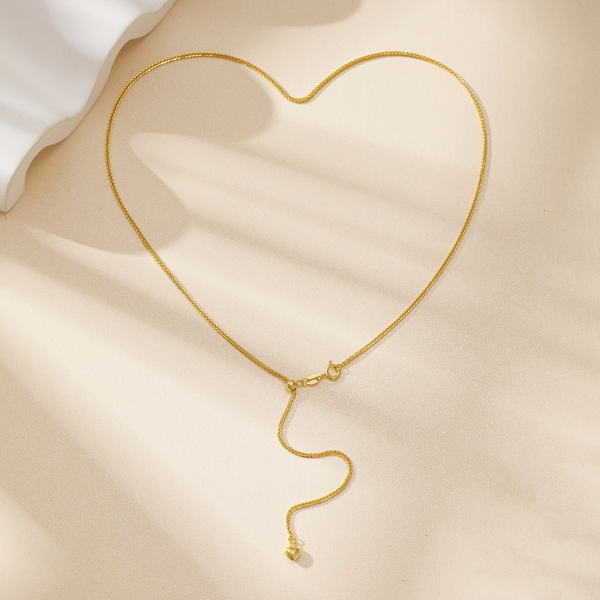 Damen elegante Herz-Halskette mit verstellbarem Anhänger und feiner Gliederkette Shop Nory