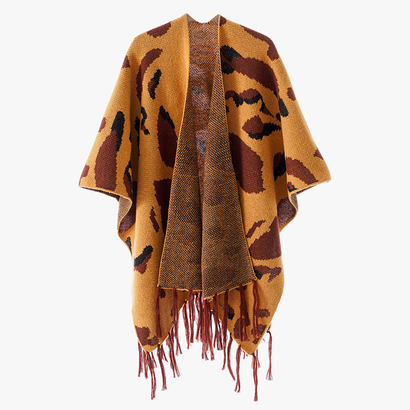 Damen Oversize-Strickponcho mit animalischem Jacquard und Fransensaum Shop Nory
