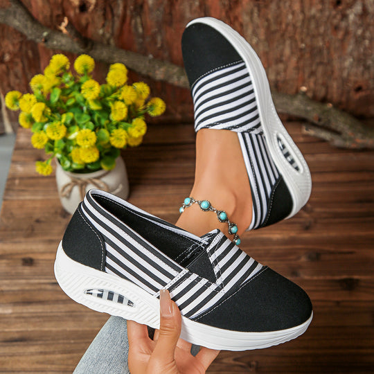 Damen Leichte Slip-On Sneakers mit Keilabsatz und gepolsterter Komfortsohle Shop Nory