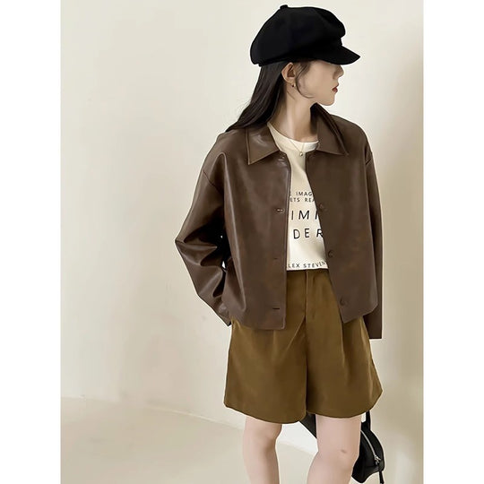 Damen Boxy‑Kunstleder‑Hemdjacke mit verdeckter Knopfleiste und überschnittenen Schultern Shop Nory