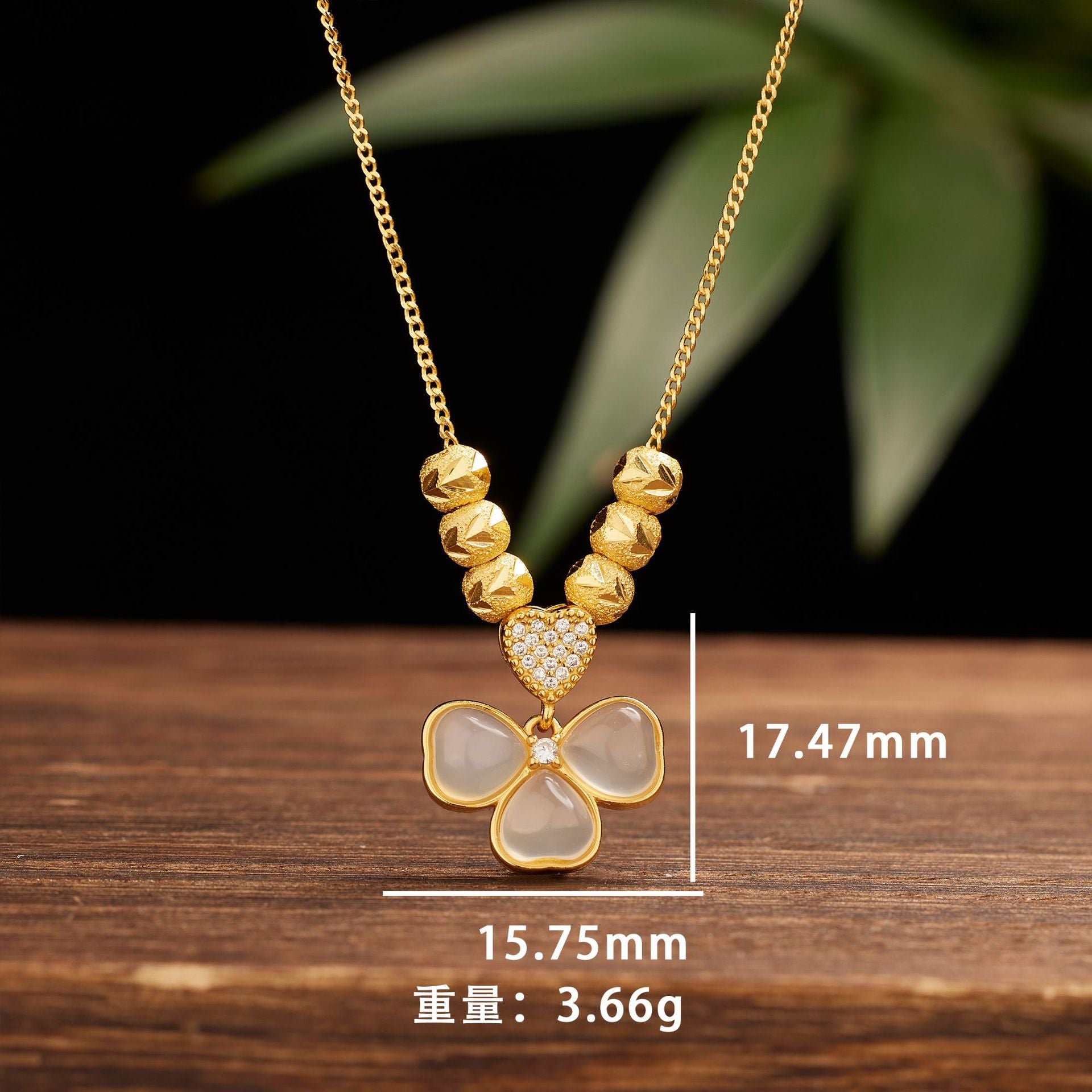 Damen Halskette mit stilvollem Blumenanhänger und funkelnden Zirkonia Shop Nory
