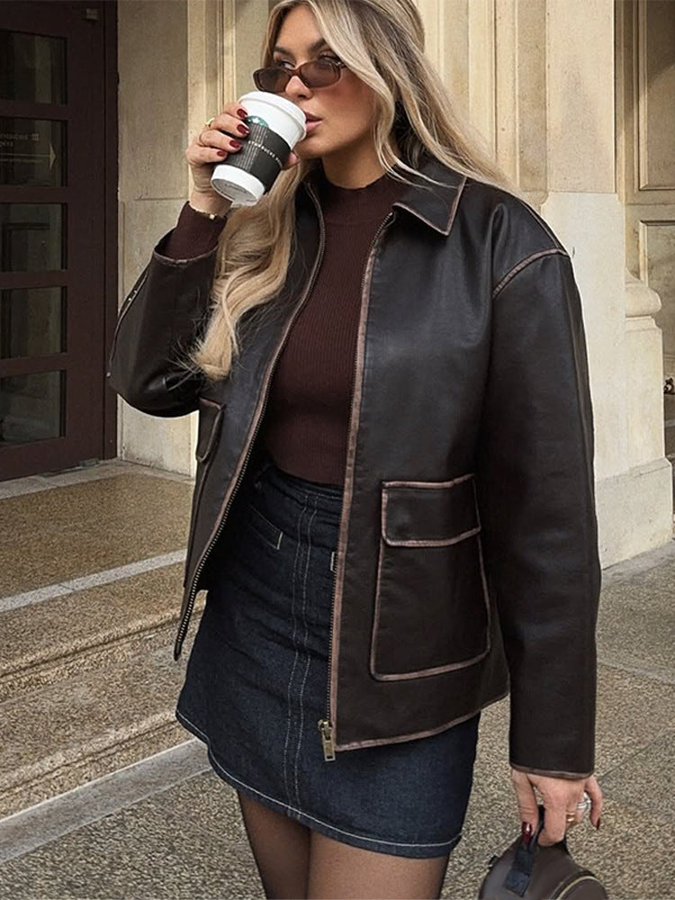 Damen Kurze Lederimitatjacke im Aviator-Look mit kontrastierenden Ziernähten Shop Nory