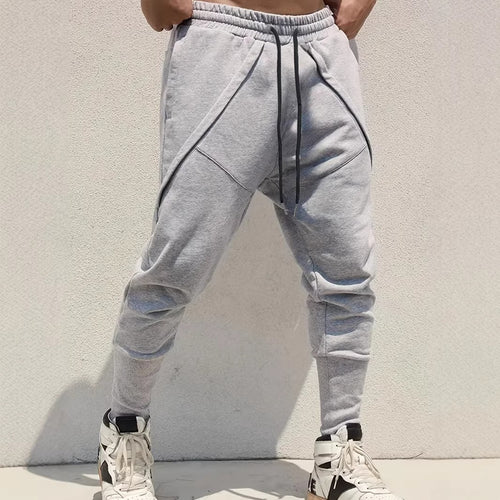 Herren Tapered-Jogginghose mit tiefem Schritt, elastischem Bund & diagonalgesetzten Taschen Shop Nory