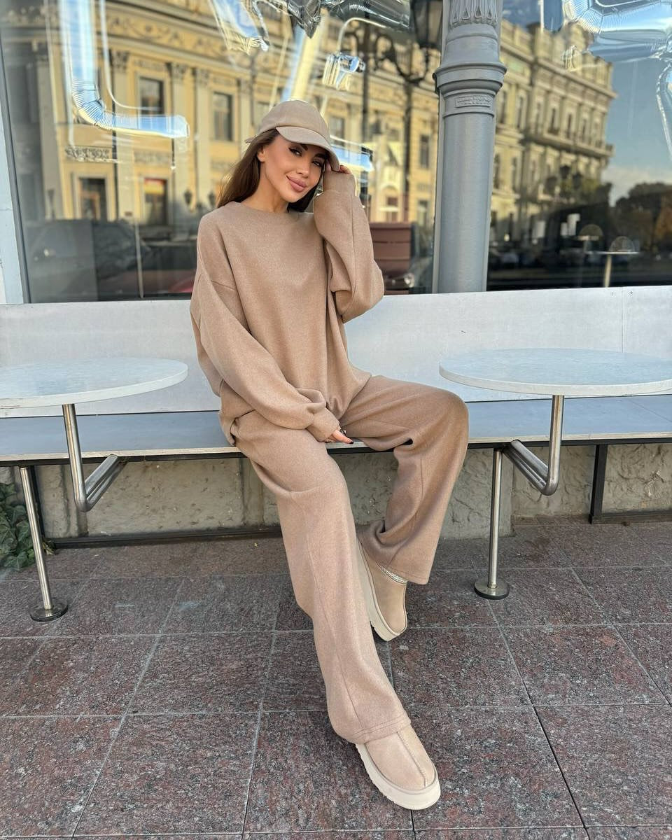 Damen Weiches Oversized-Strick-Loungewear-Set mit legerem Rundhals-Pullover und weiter Komforthose Shop Nory