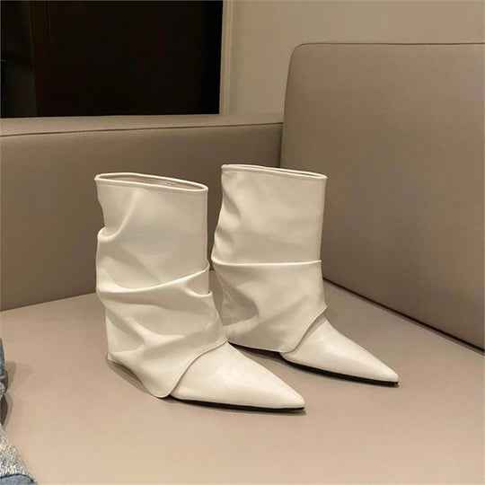 Damen Schlupf-Stiefelette mit gerafftem Schaft und eleganter Spitzkappe Shop Nory