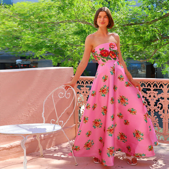 Damen Ballkleid mit floralem Oberteil und schwingendem Rock