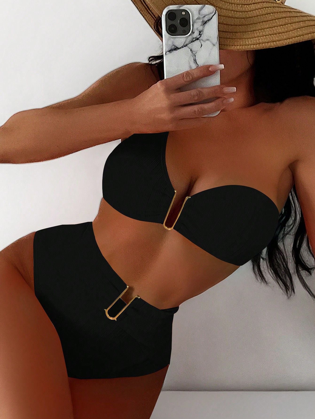 Damen High-Waist Bikini mit geschmackvollem Goldakzent