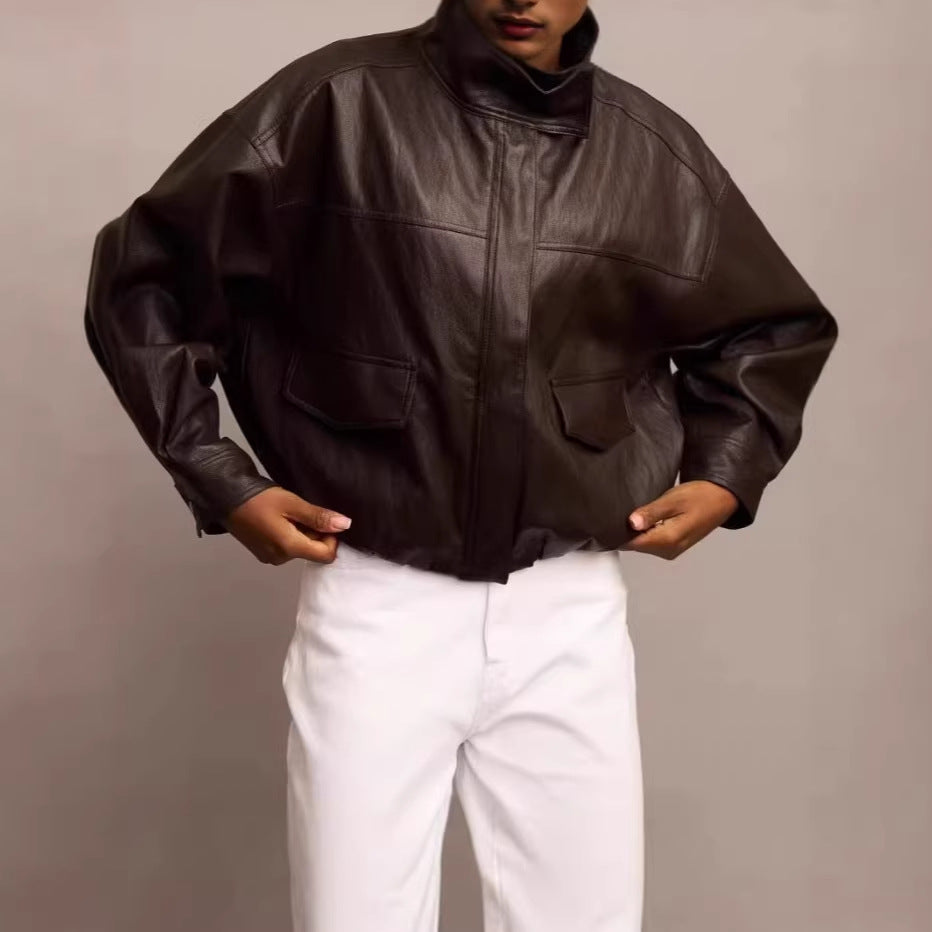 Damen Modische Lederjacke im avantgardistischen Stil
