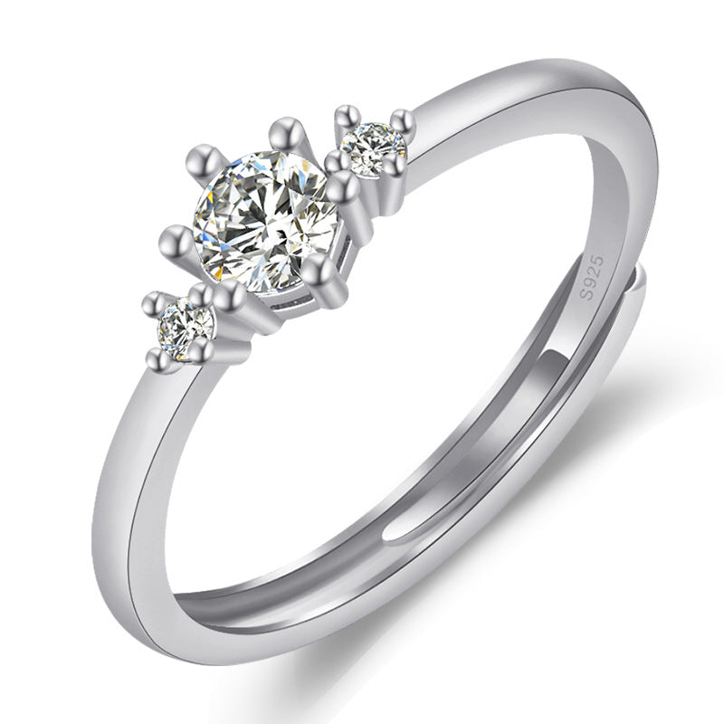 Damen Verlobungsring mit kunstvoller Zirkonia-Besatzung und eleganten Details Shop Nory