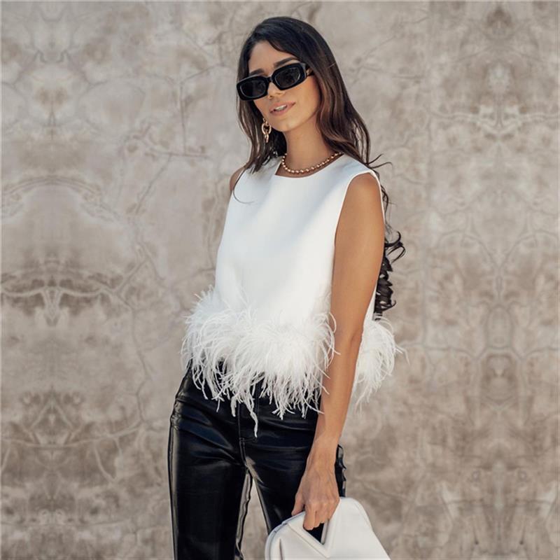 Damen Elegantes Top mit Federn und Rundhalsausschnitt