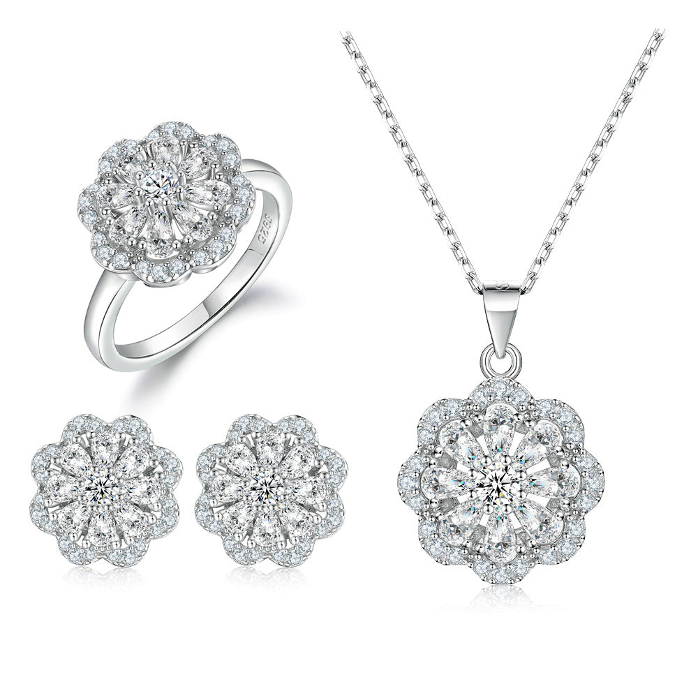 Damen Blumenring mit funkelndem Zirkonia-Besatz Shop Nory