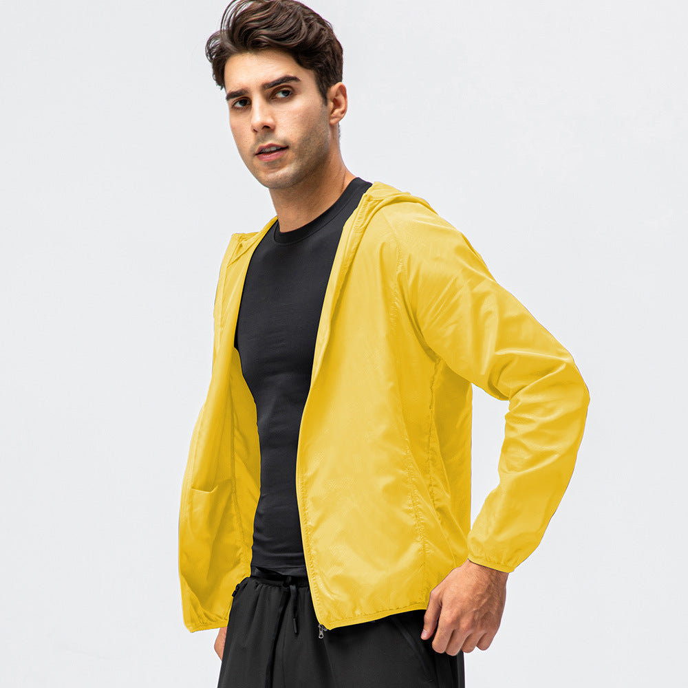 Herren leichte Laufjacke mit atmungsaktiven Eigenschaften und reflektierendem Design