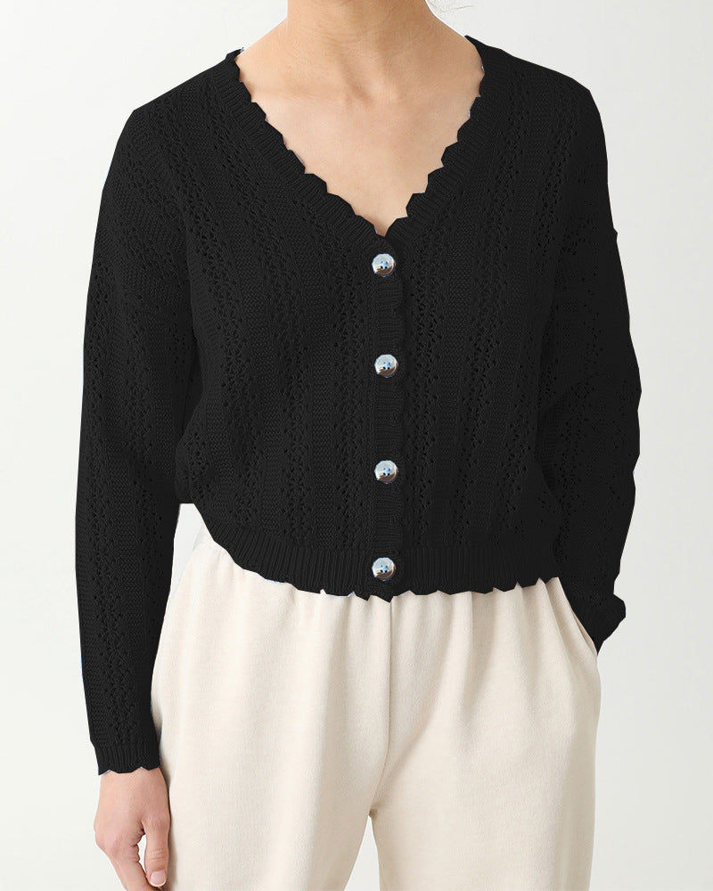 Damen Strickjacke mit filigranem Lochmuster und Wellenabschlüssen