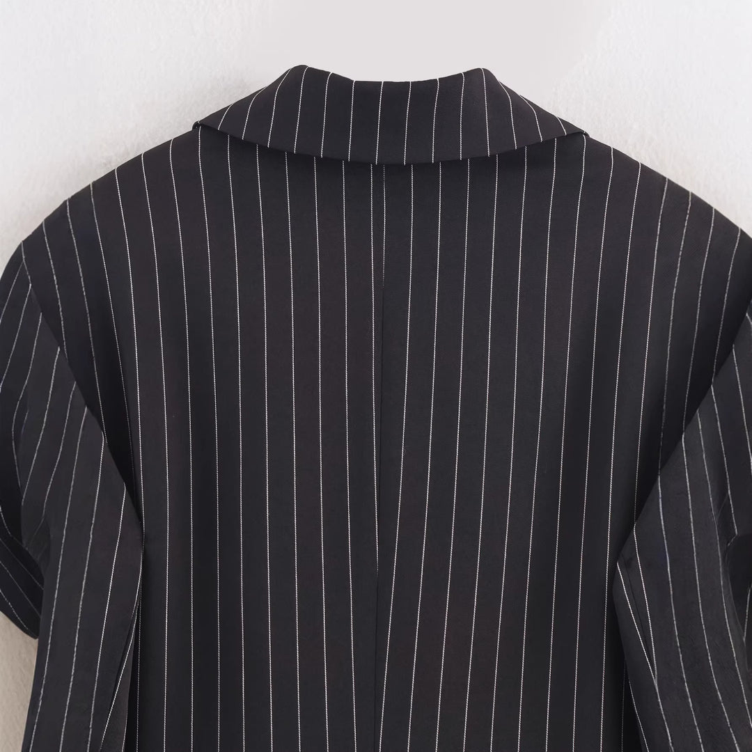 Damen Nadelstreifen-Blazer mit weitem Revers und Pattentaschen Shop Nory