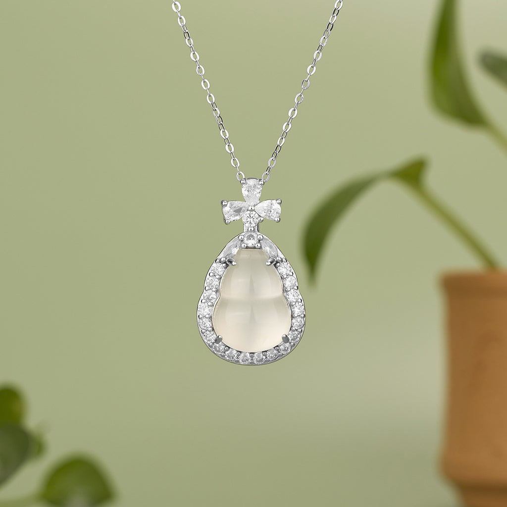 Damen Anhänger-Halskette mit luxuriösem, tropfenförmigem Mondstein und funkelnden Zirkonia Shop Nory